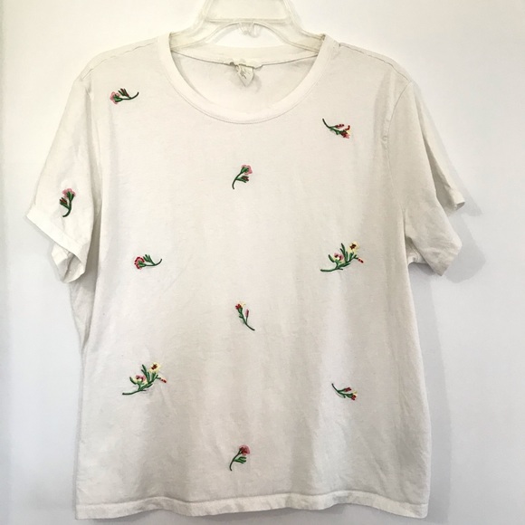 H&M Tops - H&M White Embroidered Floral Red & White Top